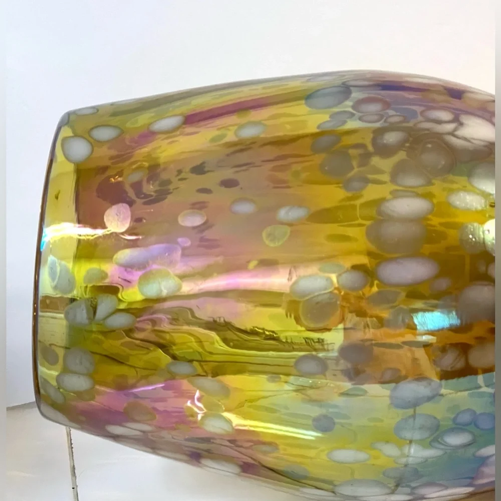 Z Gallerie White Confetti Luste Amber Ribbed Gold Iridescent Hand Blown Vase 9.5